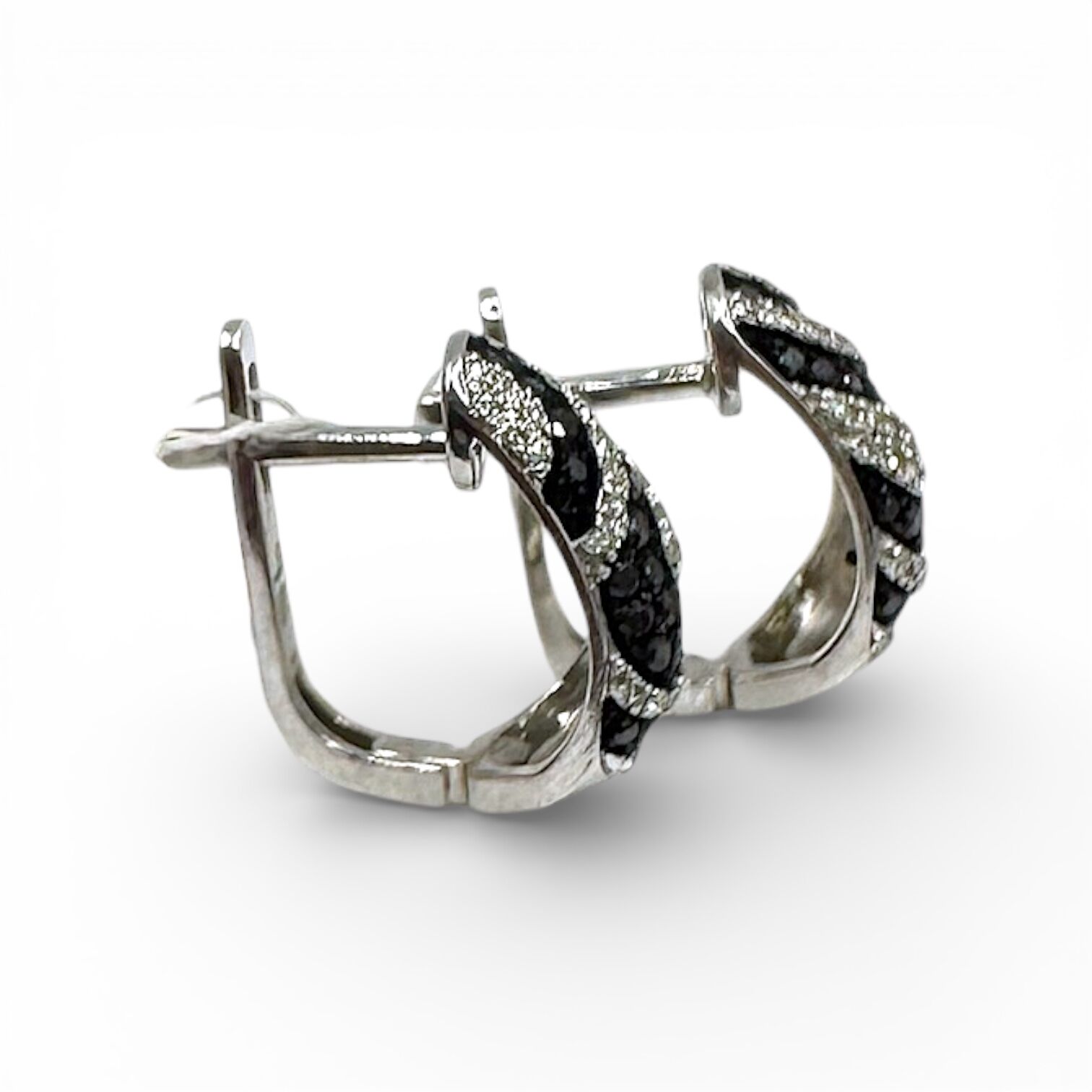 Золотые серьги с бриллиантами