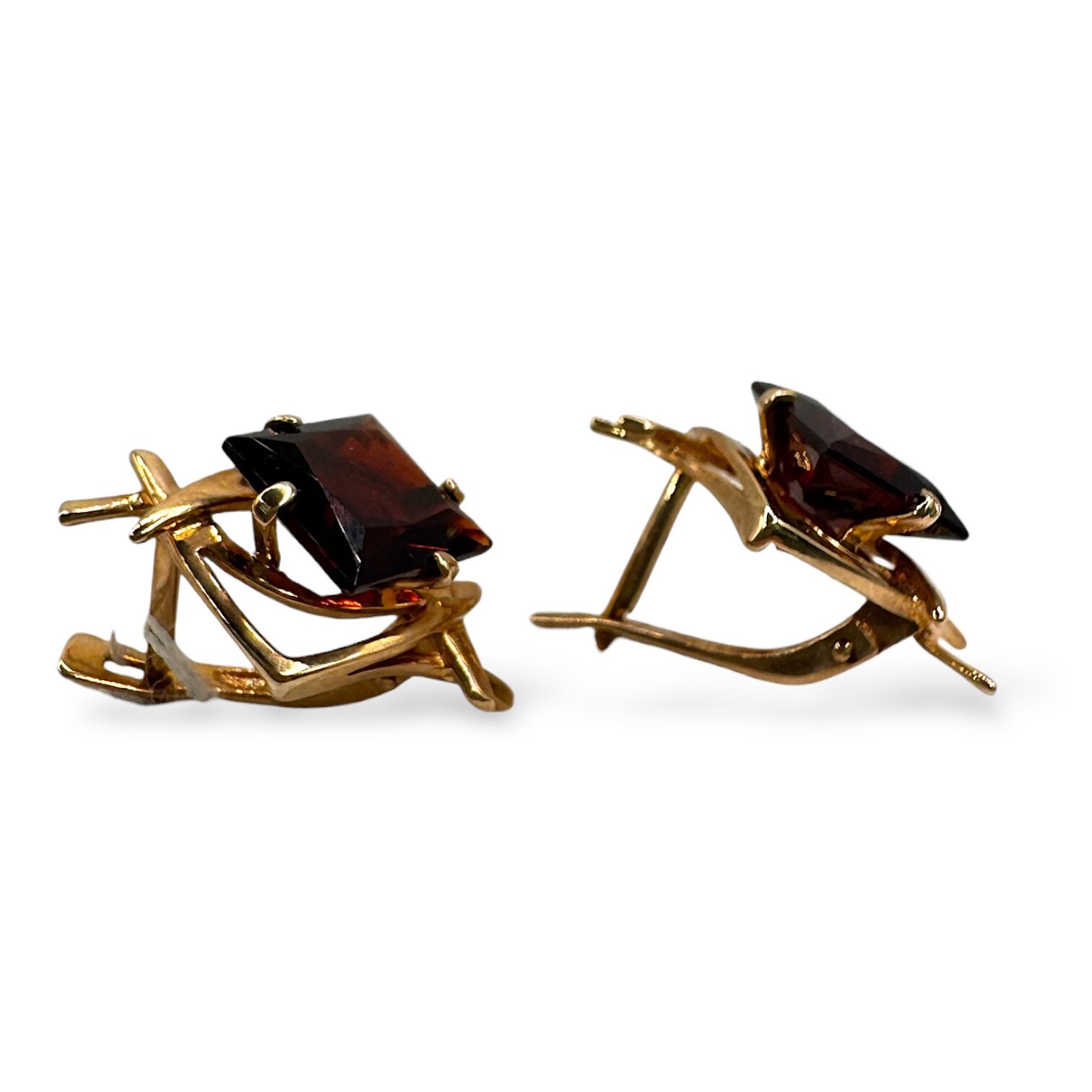 Золотые серьги с гранатом