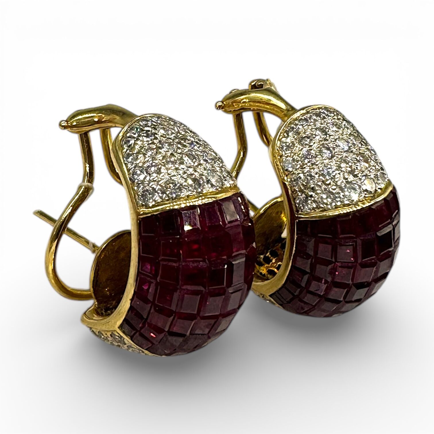 Золоті сережки з діамантами та рубінами