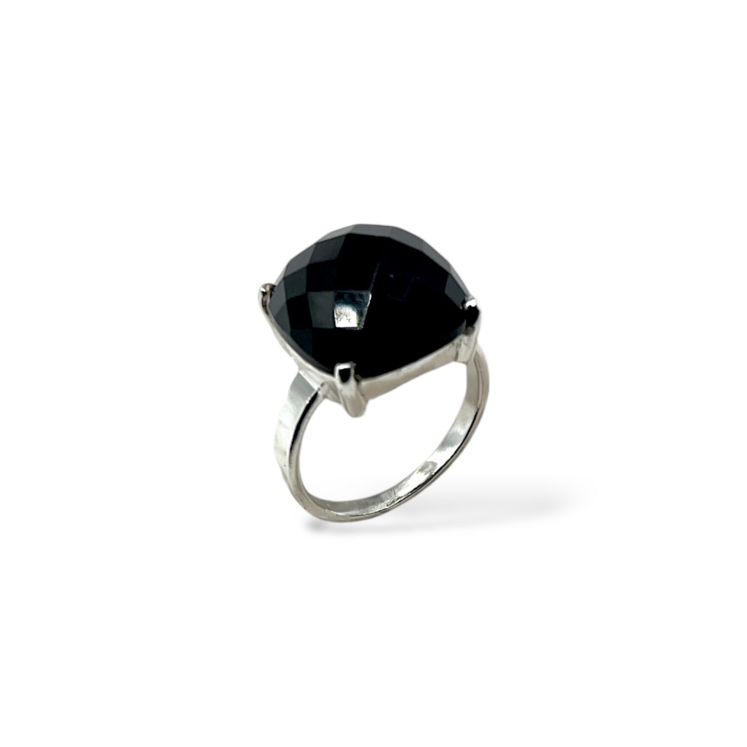 Серебряное кольцо