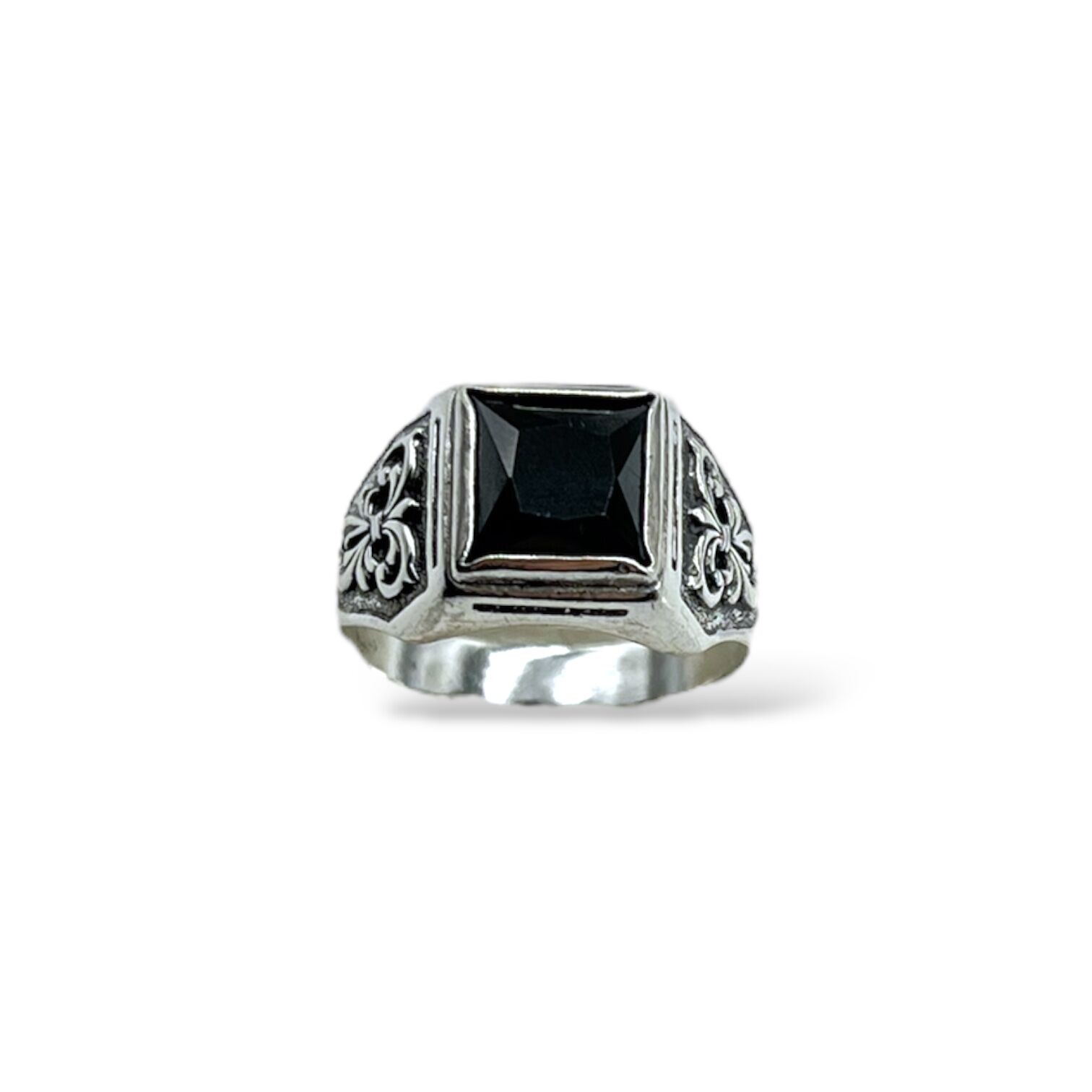 Серебряное кольцо