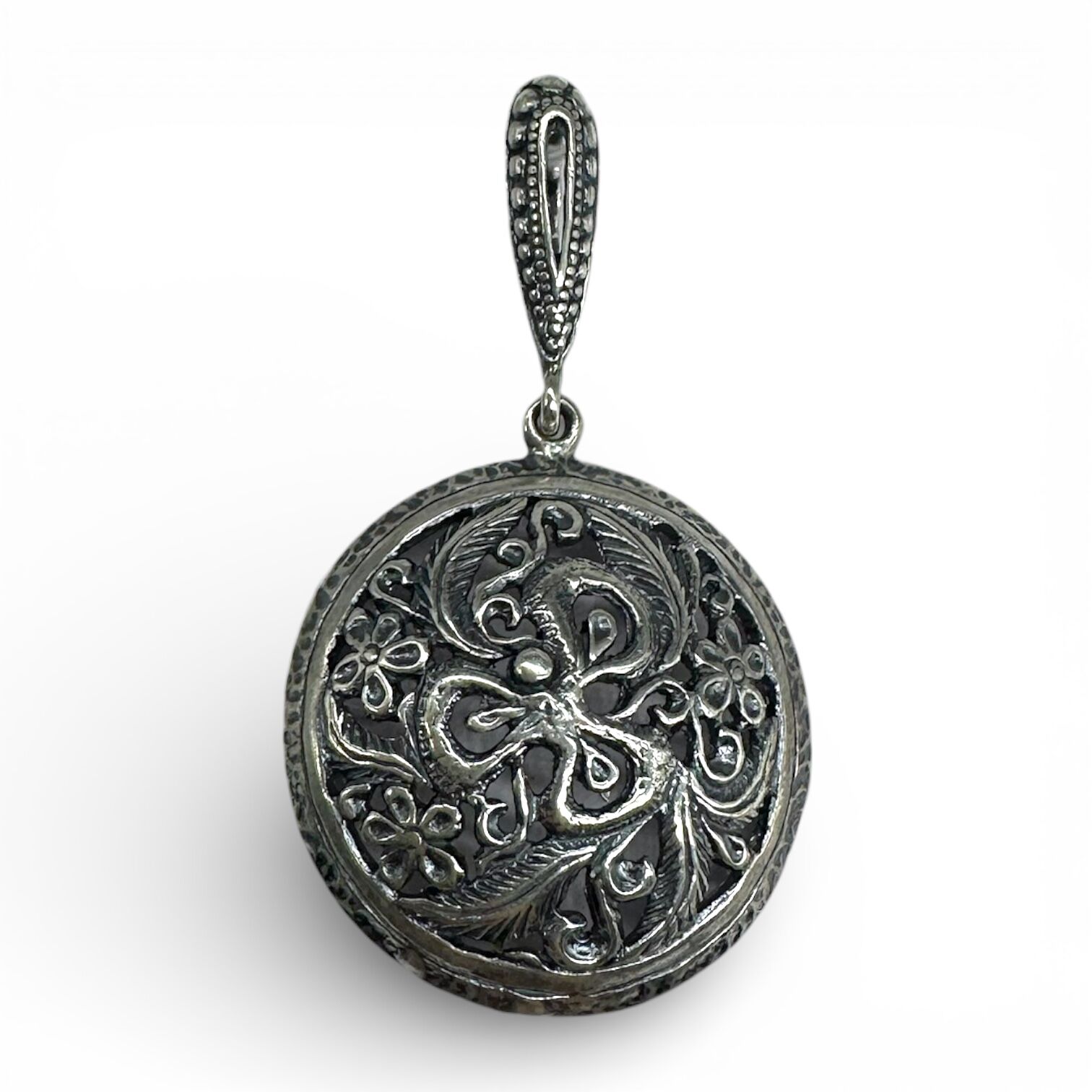 Серебряная подвеска без вставок