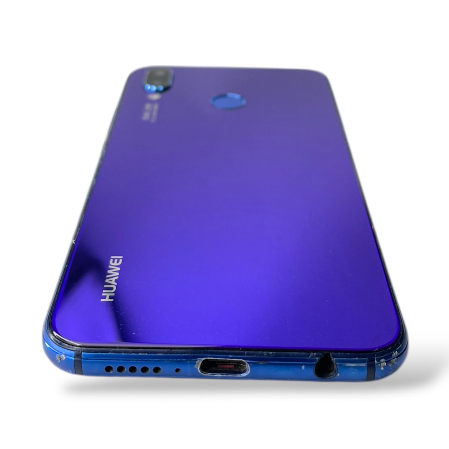 Смартфон Huawei P20 Lite 4/64 +Зарядное устройство