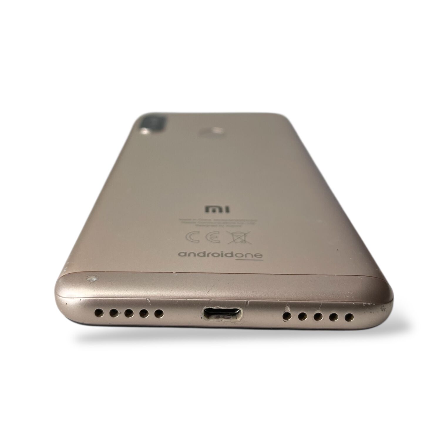 Смартфон Xiaomi Mi A2 3/32 ГБ