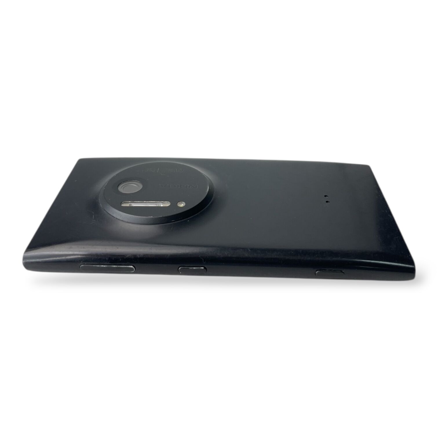 Смартфон Nokia Lumia Cyan 909 2/32