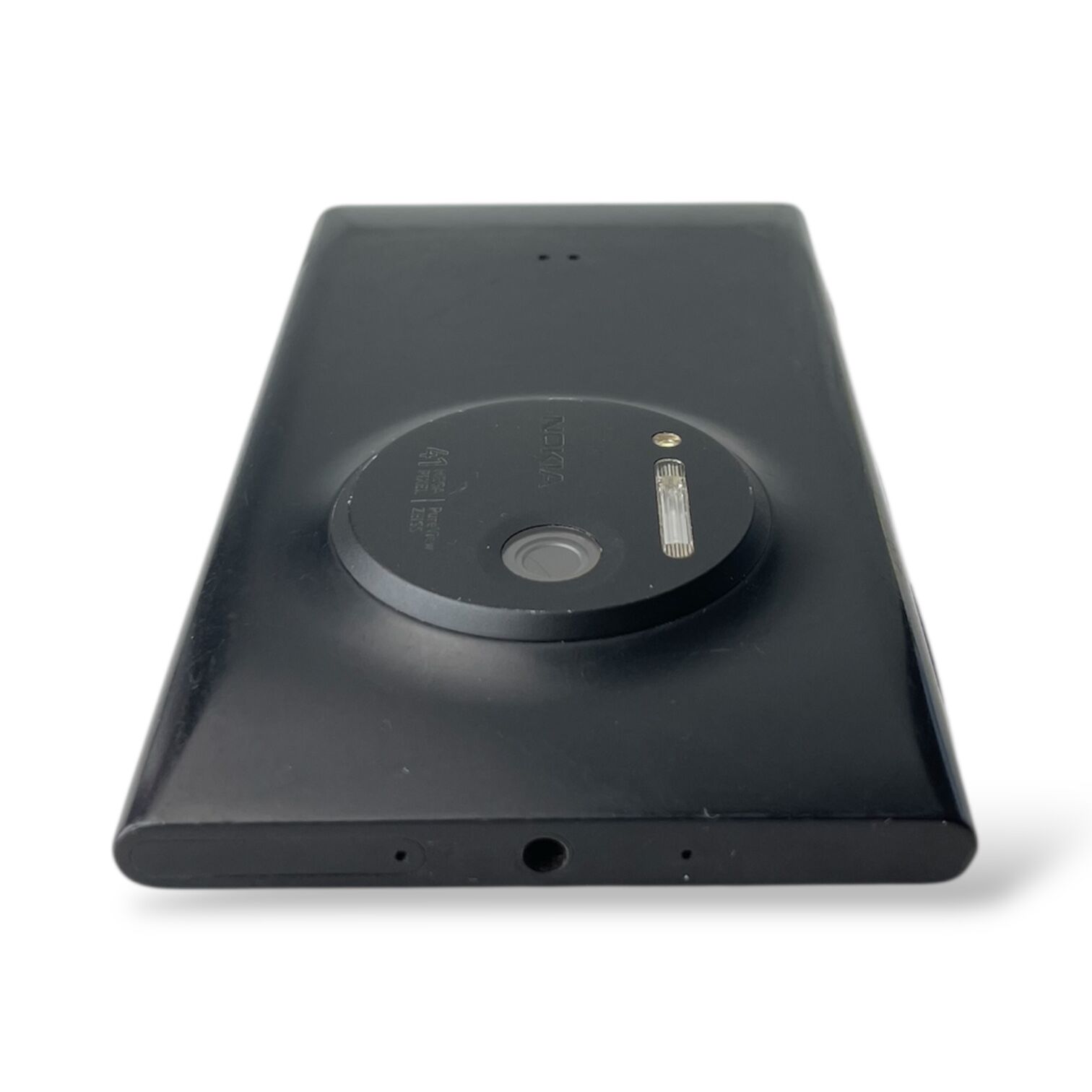 Смартфон Nokia Lumia Cyan 909 2/32