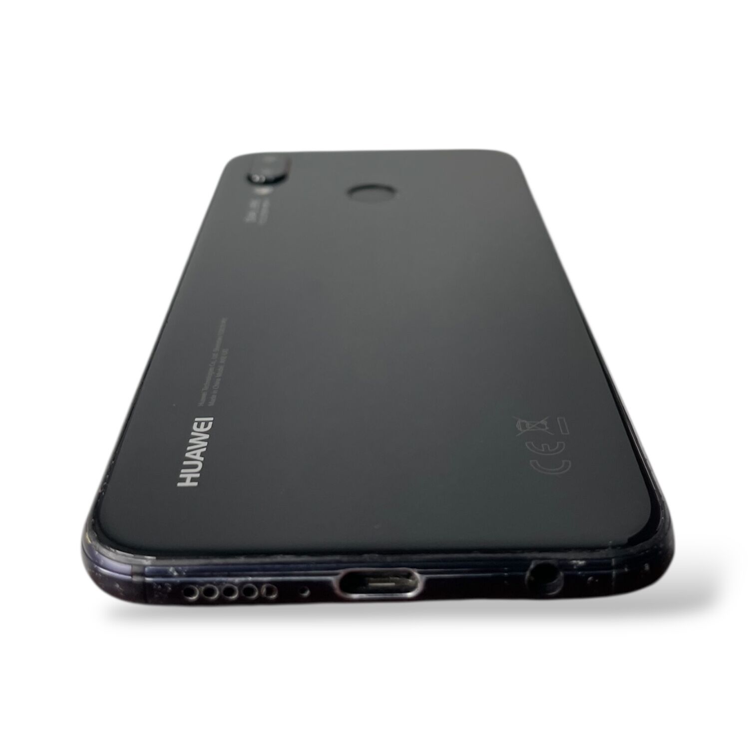 Смартфон Huawei P20 Lite  4/64 Gb