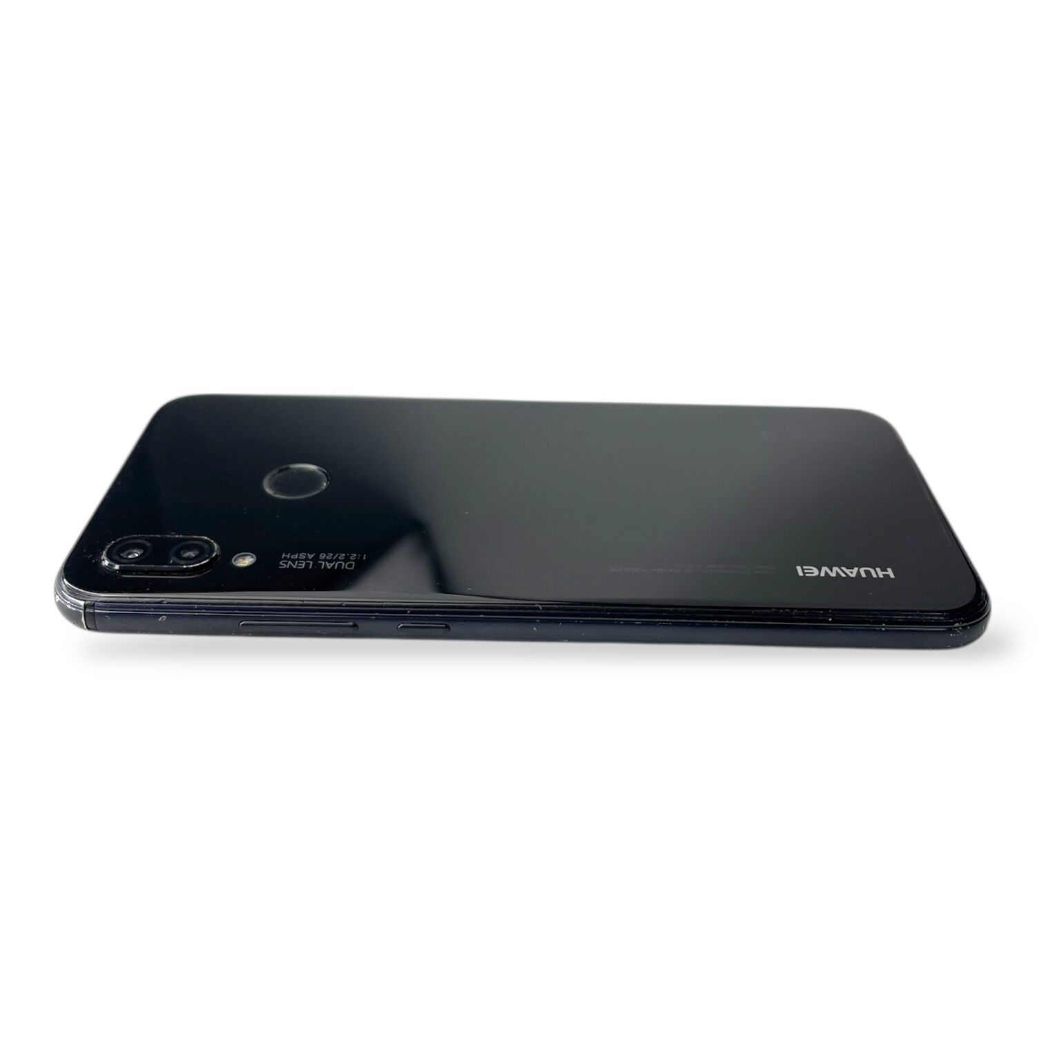 Смартфон Huawei P20 Lite 4/64 Gb