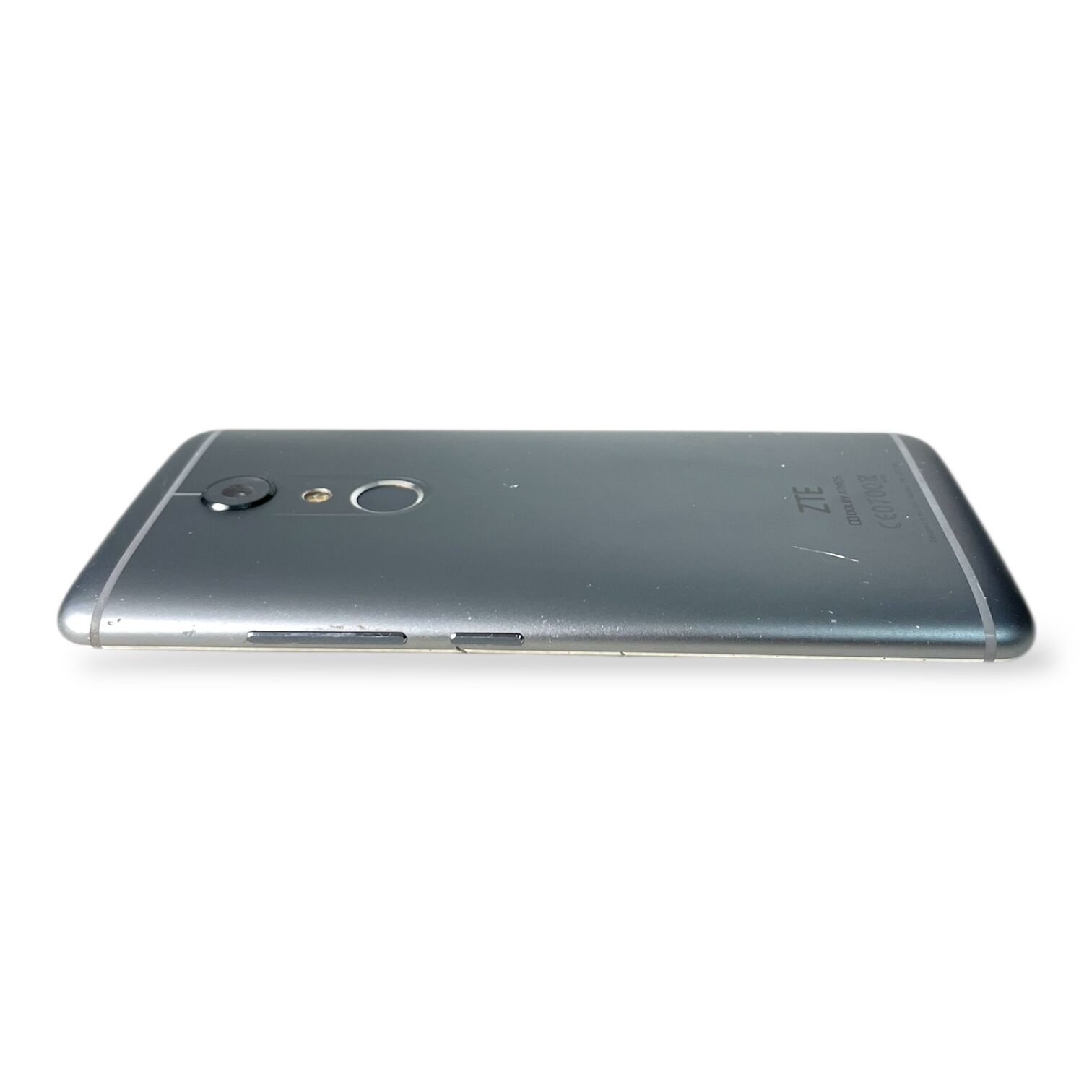 Смартфон ZTE Axon 7 4/64gb