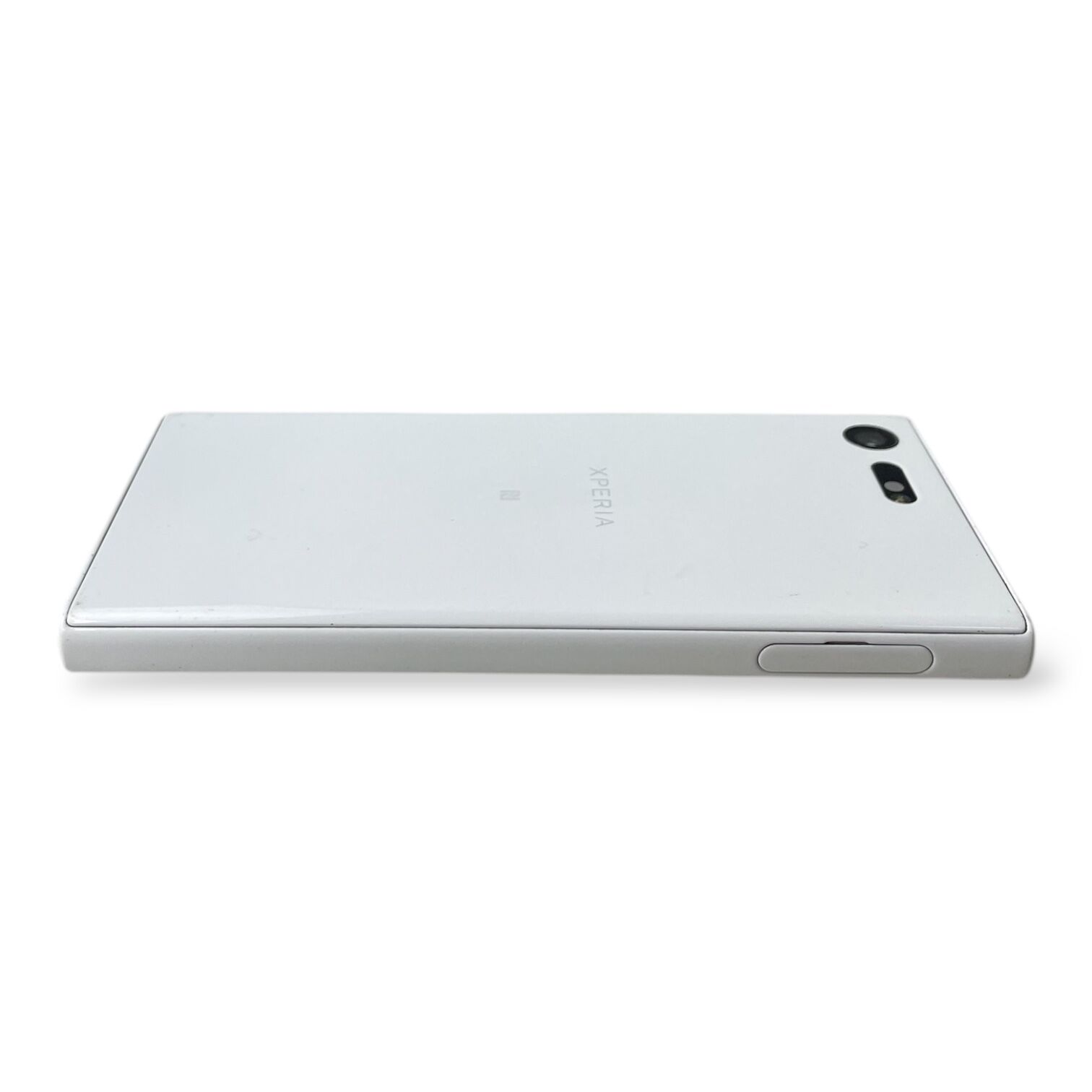 Смартфон Sony Xperia F5321 3/32 ГБ