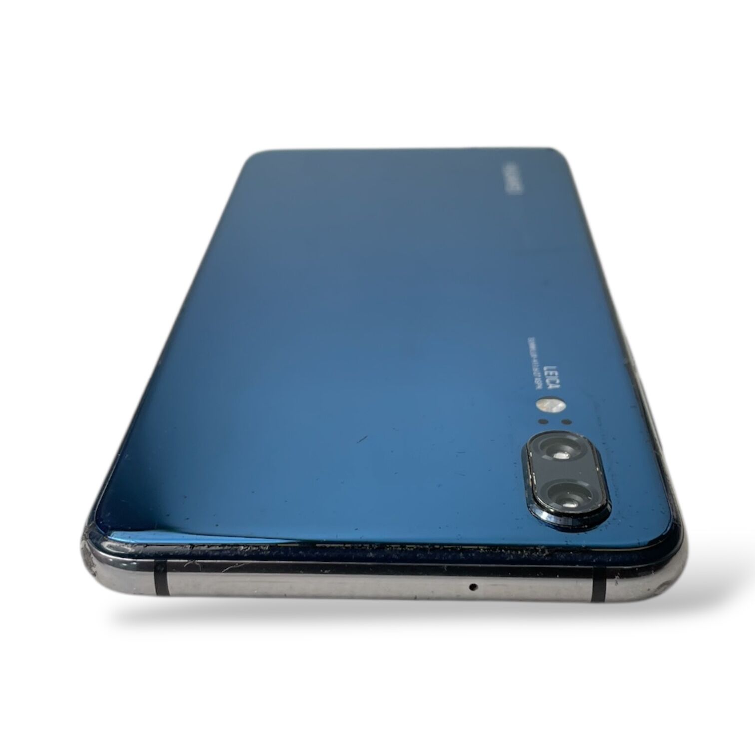 Смартфон Huawei P20 4/64Gb