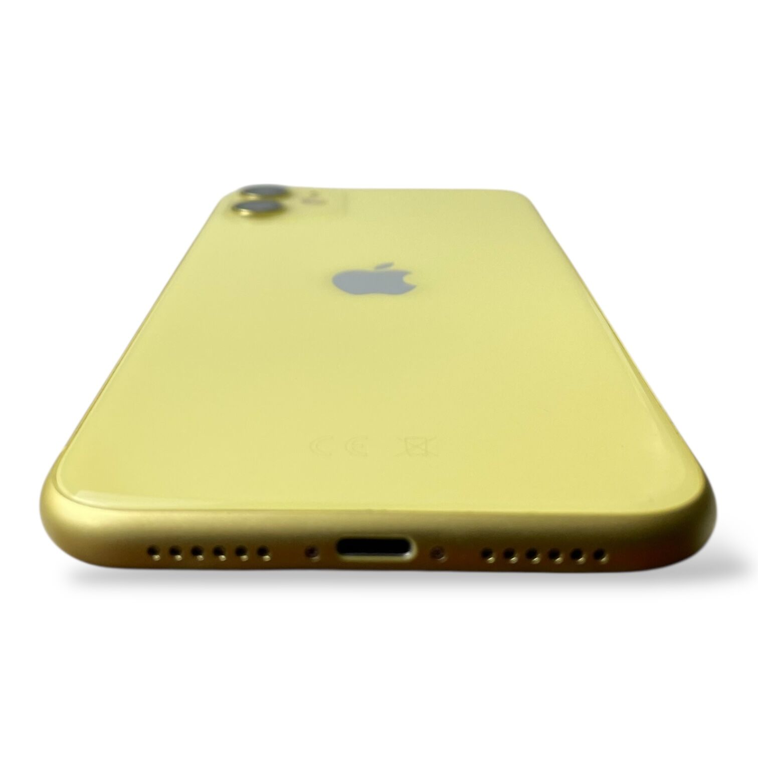 Смартфон Apple iPhone 11 4/64Gb