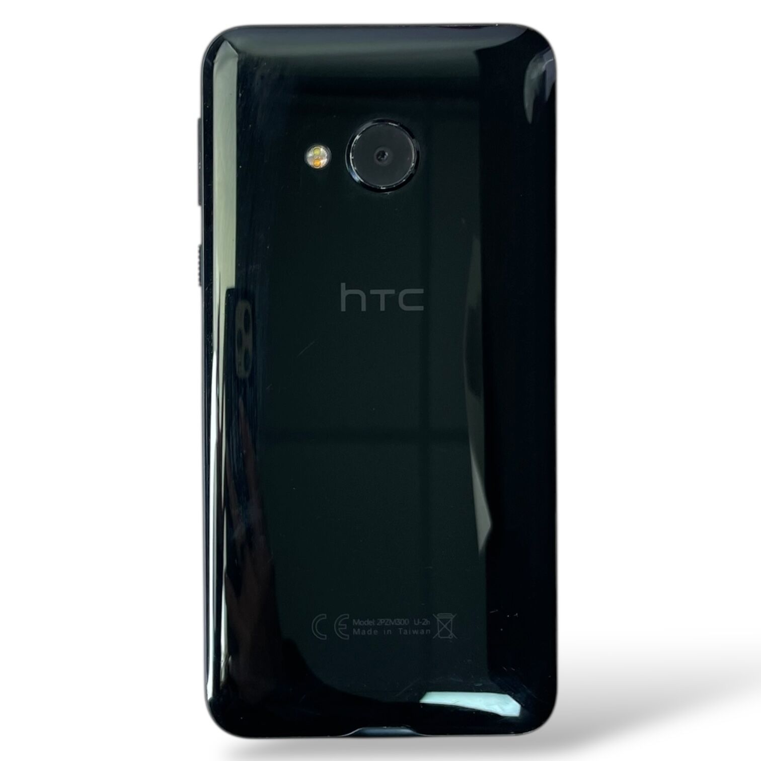 Смартфон HTC U Play 3/32Gb
