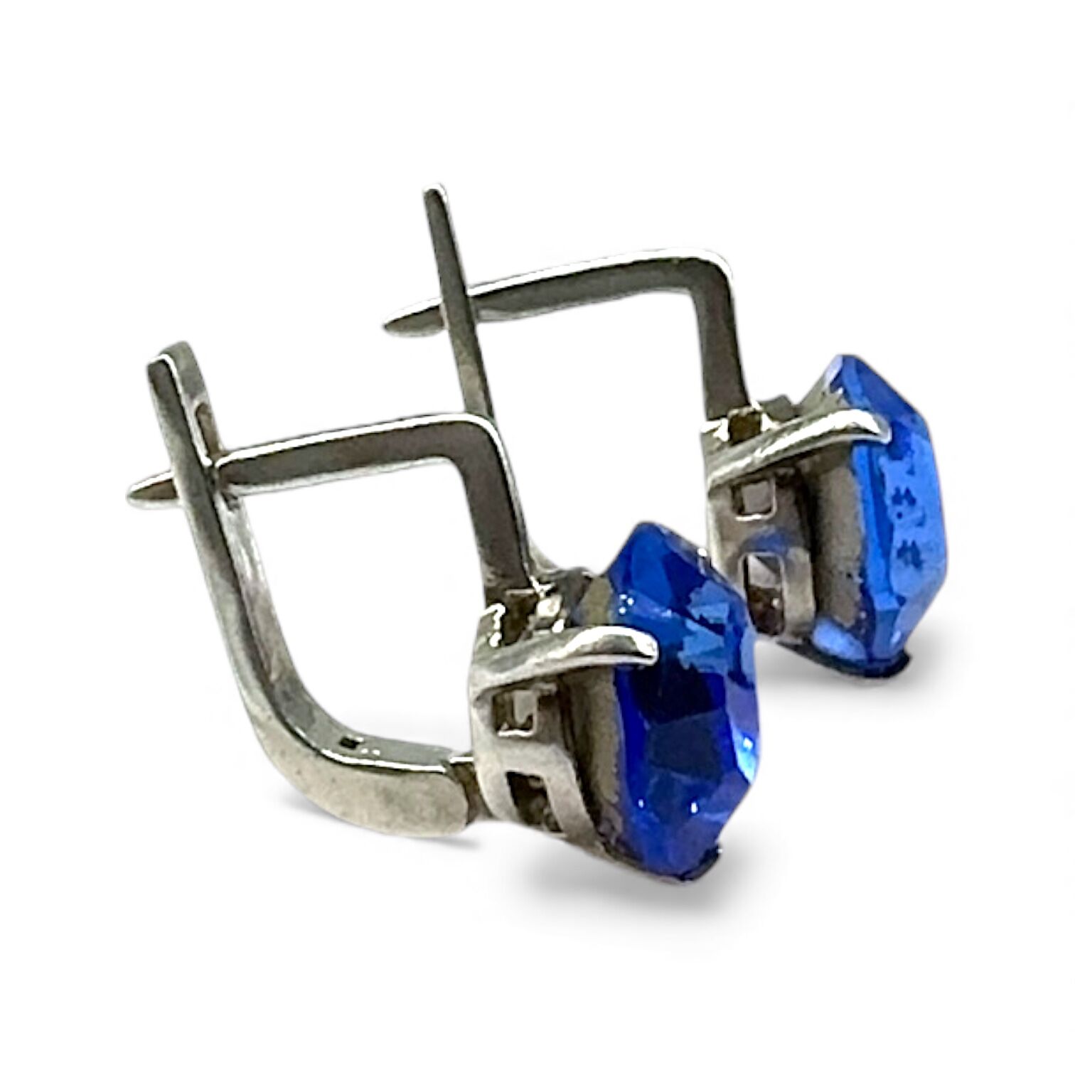 Серебряние серьги с фианитом