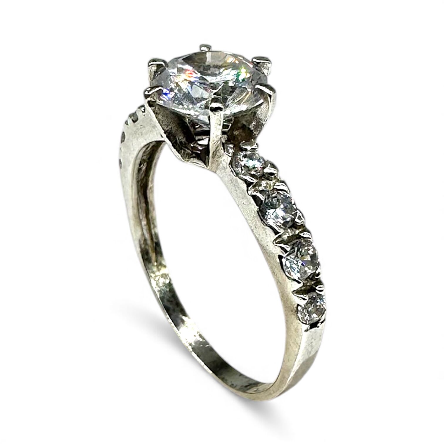 Срібна каблучка з фіанітами