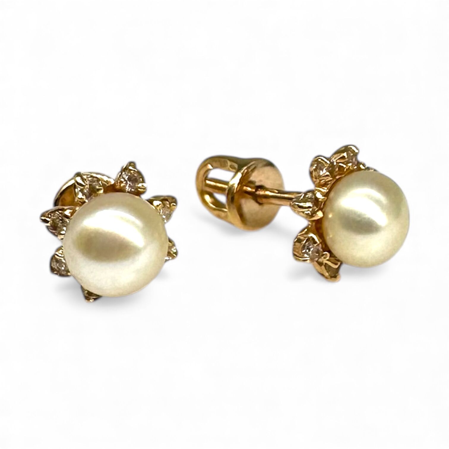 Золотые серьги с жемчугом