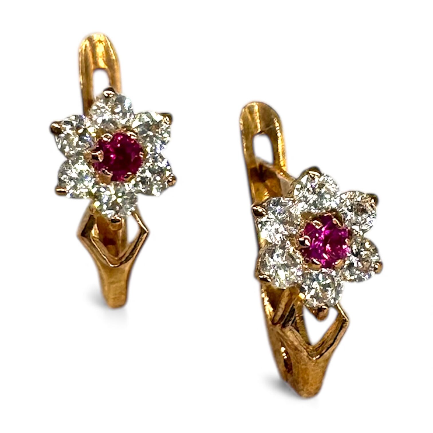Золотые серьги с рубином и фианитами