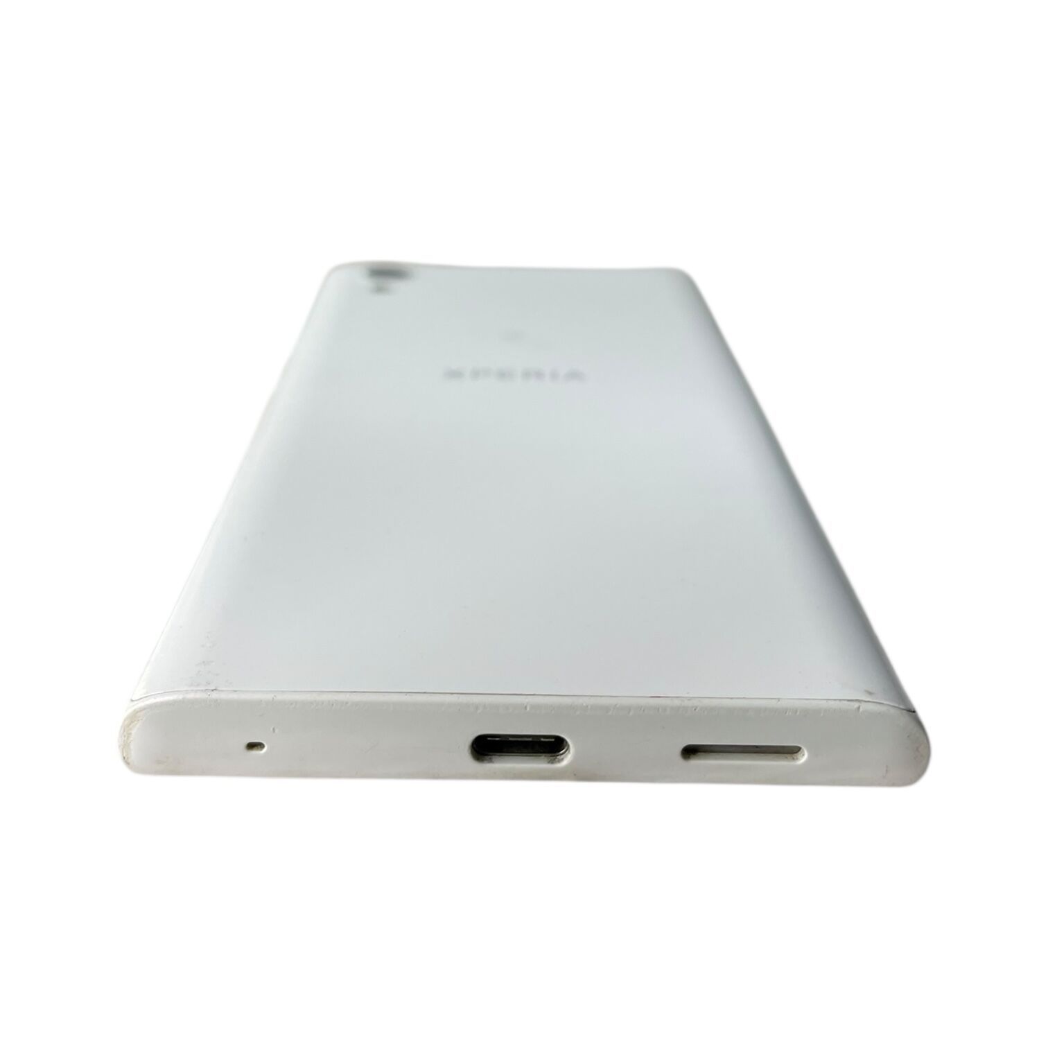 Смартфон Sony Xperia L1 2/16Gb