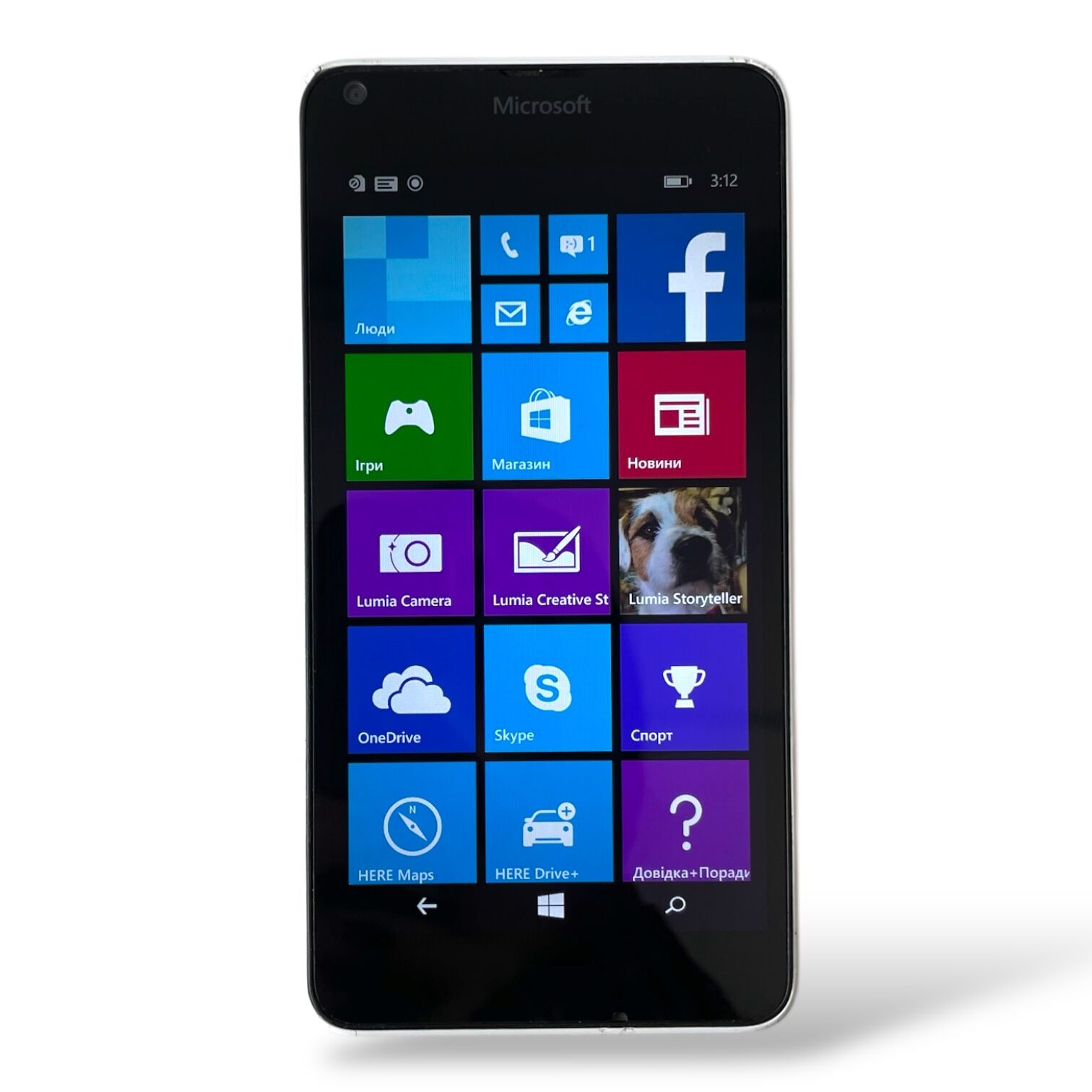 Смартфон Microsoft Lumia 640 1/8Gb