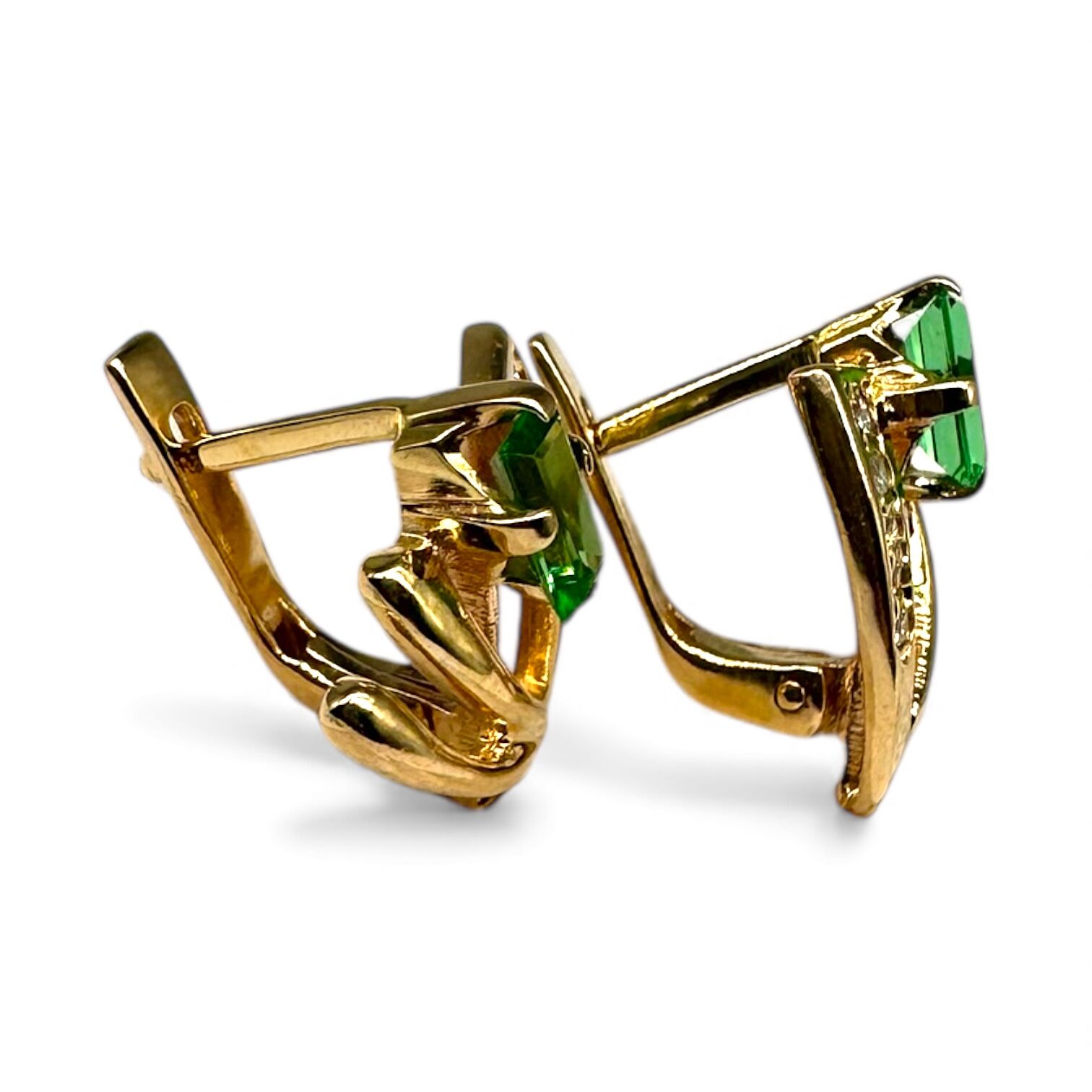 Золотые серьги со смарагдом