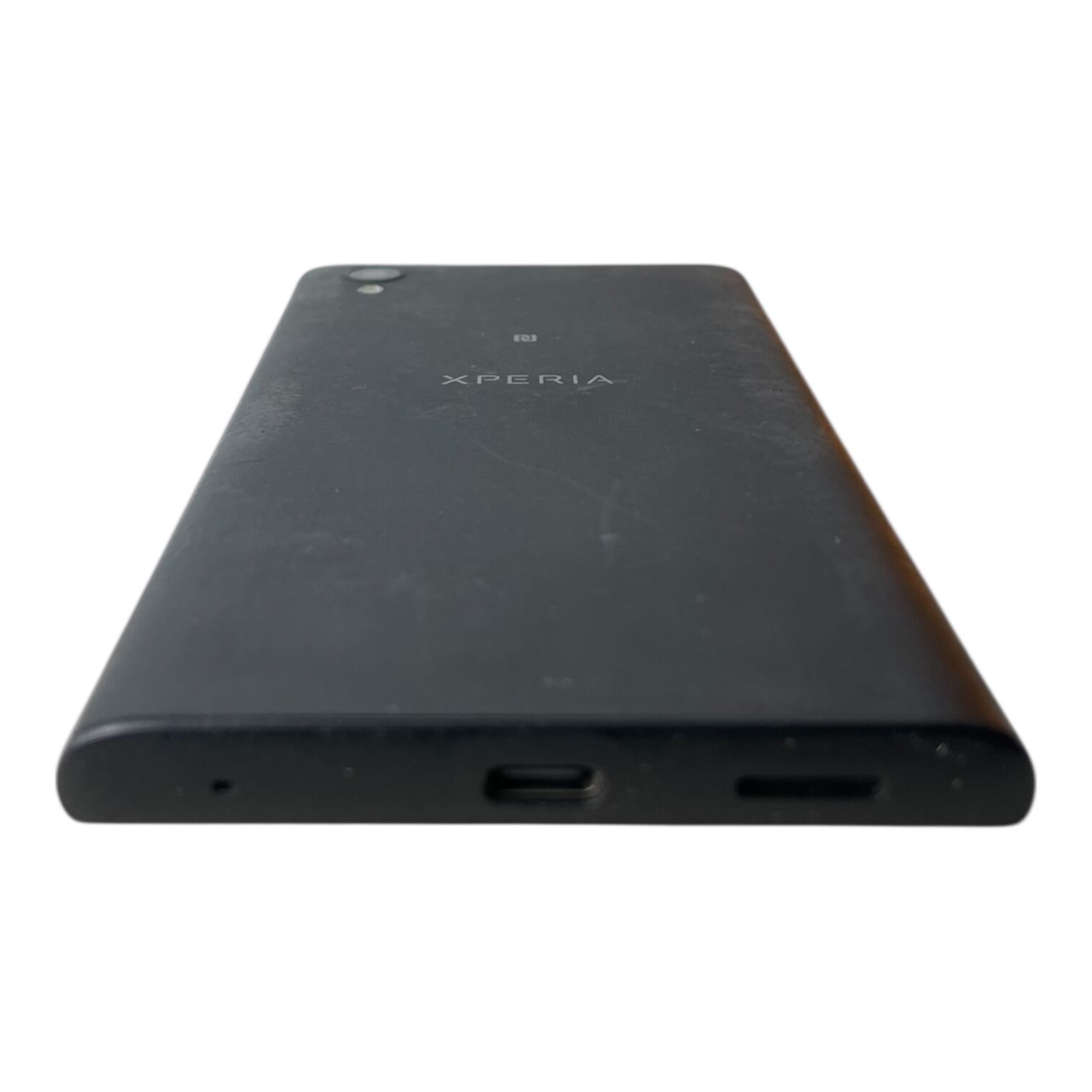 Смартфон Sony Xperia L1 2/16Gb