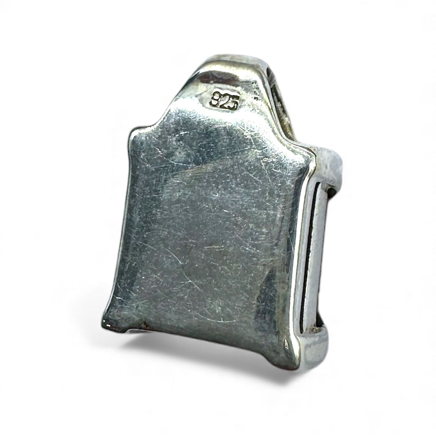 Срібна підвіска з шпінеллю