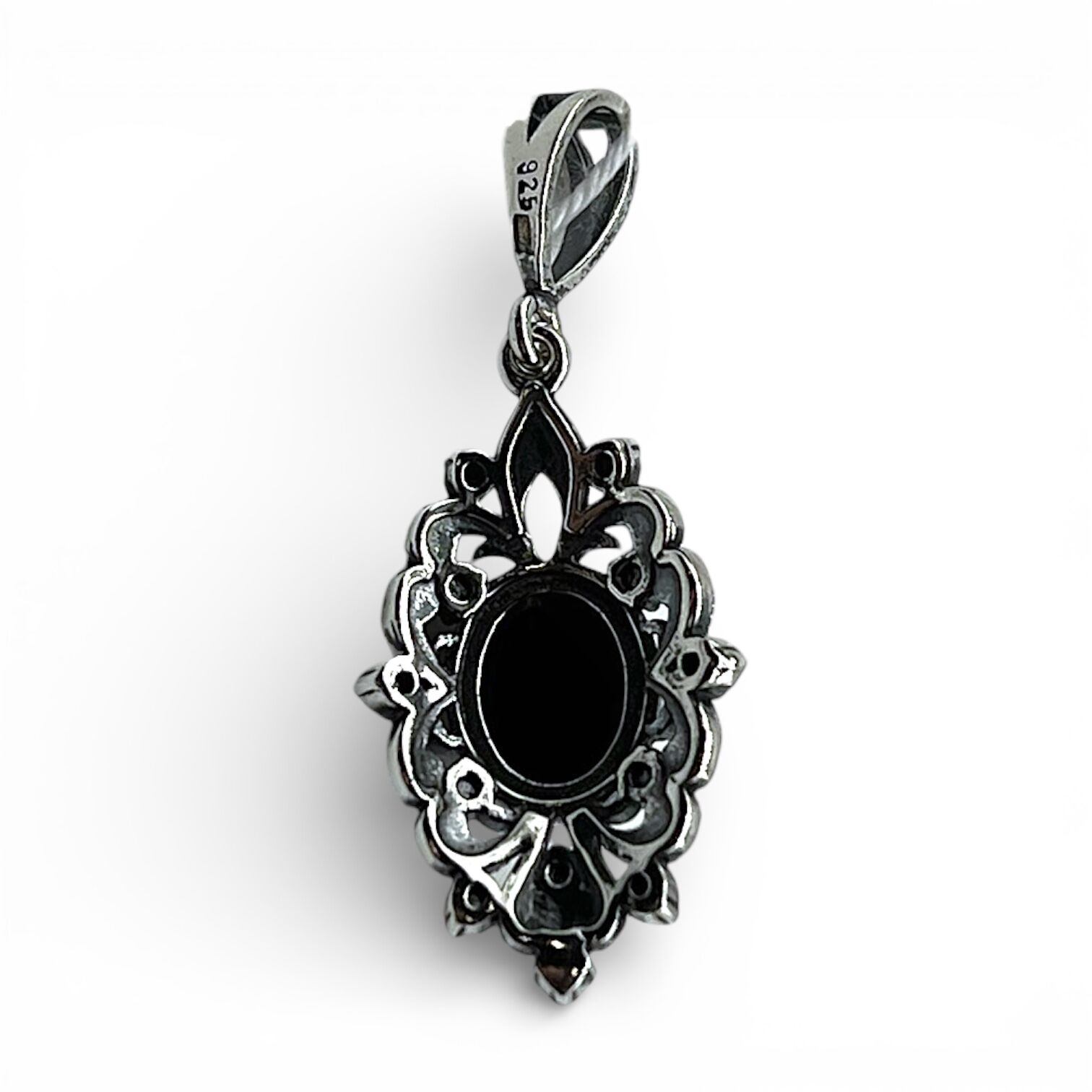 Срібна підвіска з оніксом