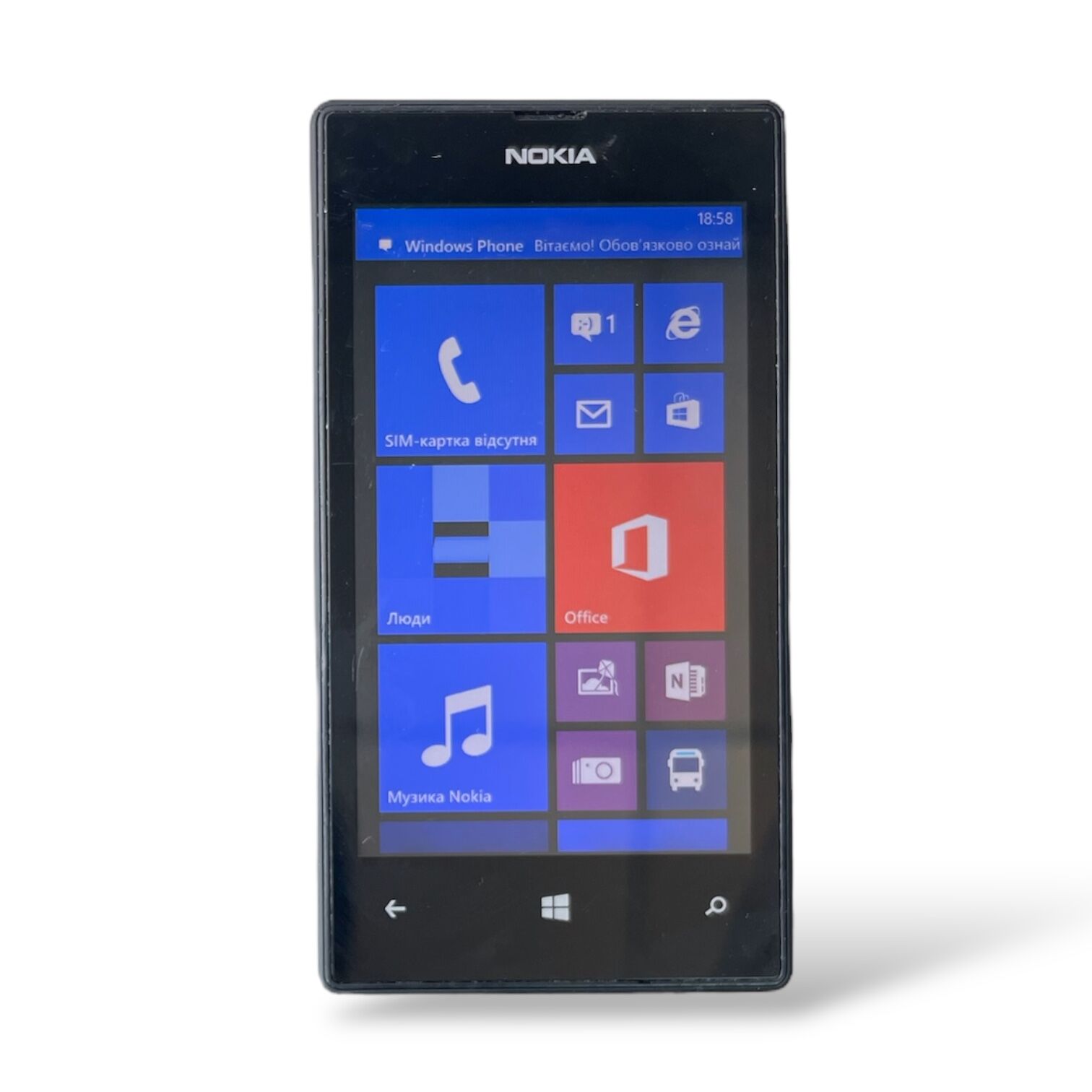 Смартфон Nokia Lumia 520