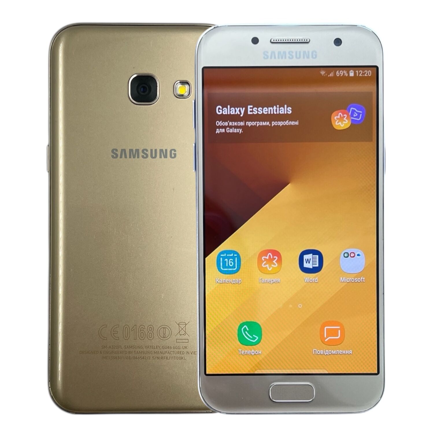Смартфон Samsung Galaxy A3 3/16 ГБ